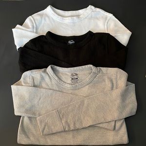 3 Sets of Fruit of the Loom Kids/Youth Thermals size 6/7 (Grey, Black and White)